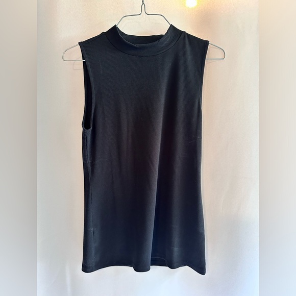 LOFT Women’s Black Mock Neck Perfect Ribbed Tank Top NWOT - Picture 2 of 5